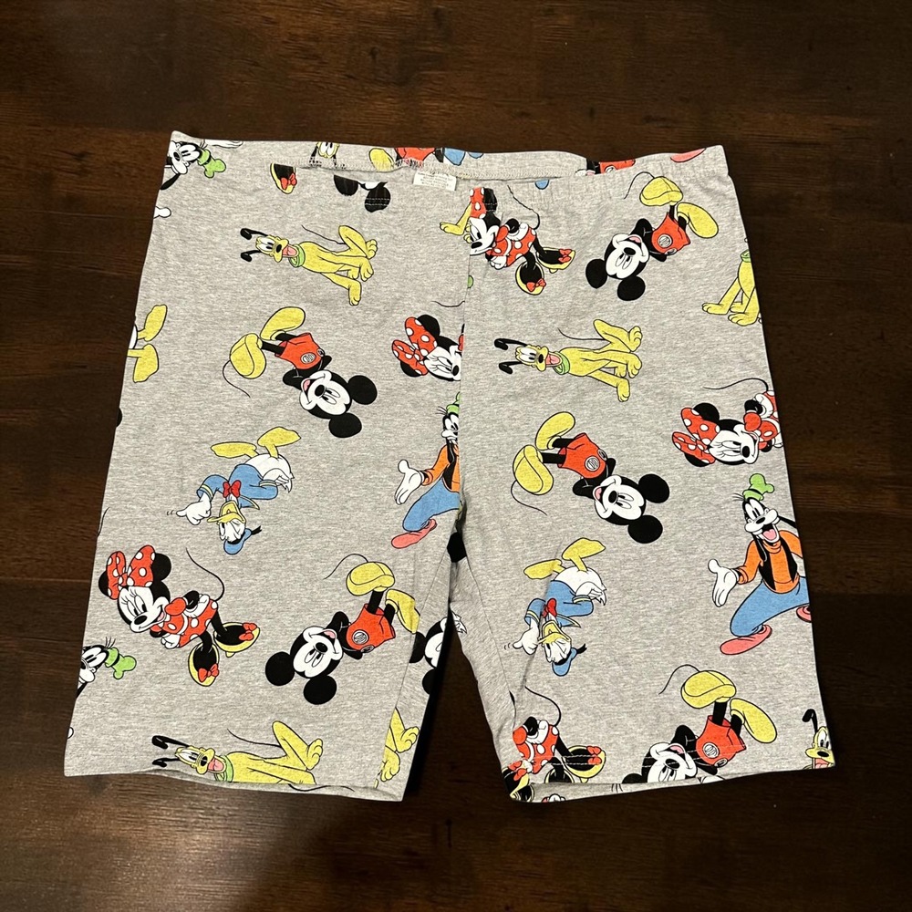 Disney Mickey Minnie Goofy Biker Shorts Gray Character All Over Print Women 3X